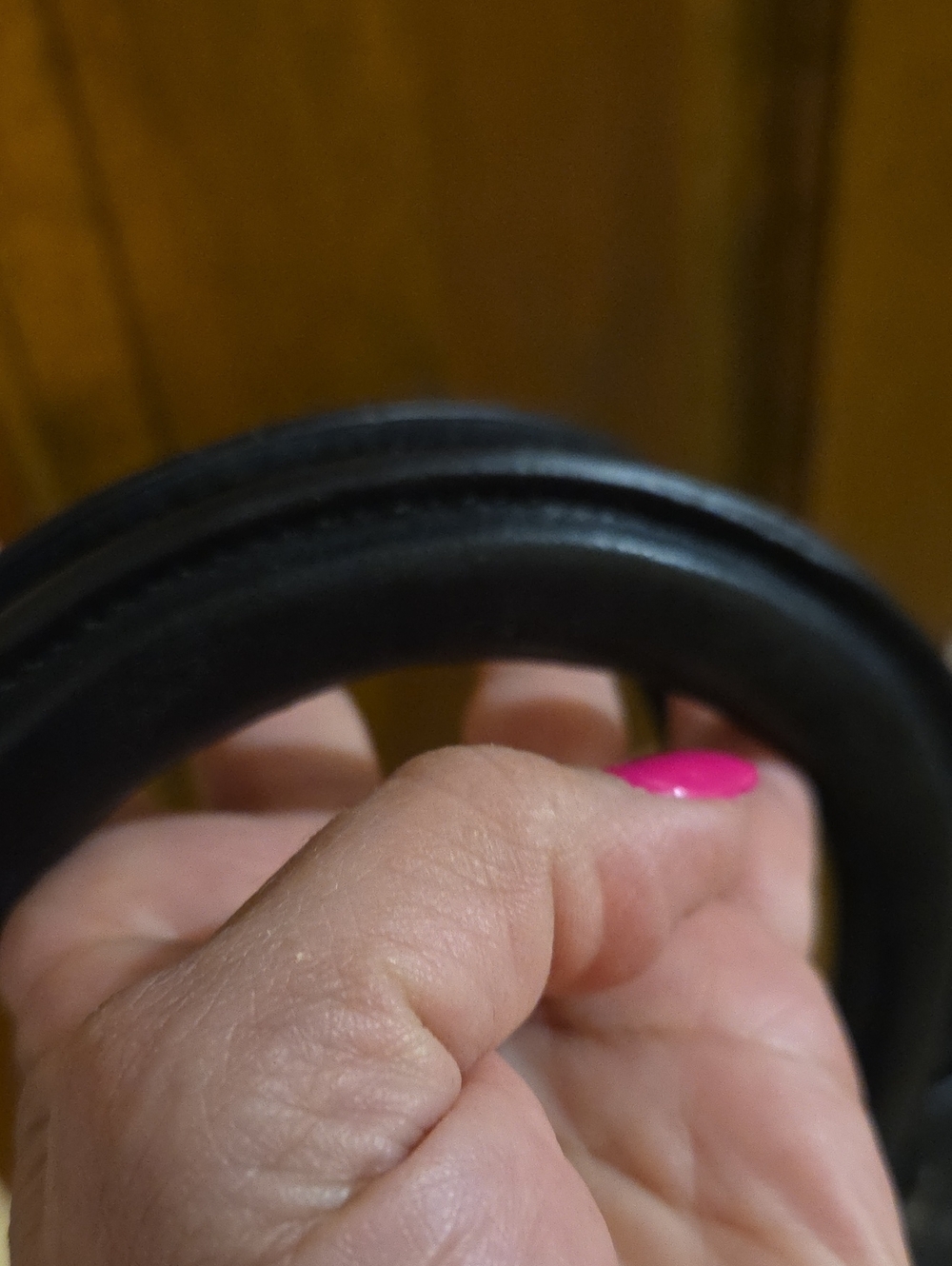 Universal Thread Handbag - Picture 5 of 7